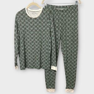 Burt's Bees Green and White Patterned Pajama Set